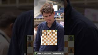 Magnus Carlsen nonton permainan catur penantang gelar juara dunia termuda!🔥 #gukesh #chess