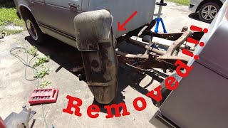 1985 Chevy S10 gas tank removal.