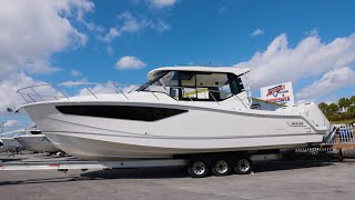 2024 Boston Whaler 405 Conquest