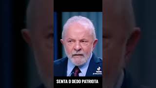 SENTA O DEDO PATRIOTA