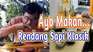 Makan Rendang Sapi Klasik Enak Banget - Masakan Padang