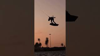 Freestyle Kitesurfing Thrill: Catching Air & Making Waves