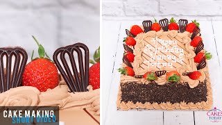 Strawberry and Chocolate Sprinkles Cake C041