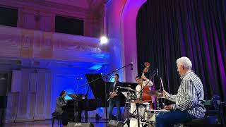 Belgrade Jazz Quartet - Straight, No Chaser (7)