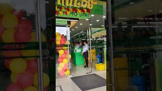 Viva Pit Señor ! Cebu Supermarket welcome shoppers with Sinulog beat of live drummers