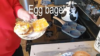 Easy Comfort Food: Egg Bagel Dinner