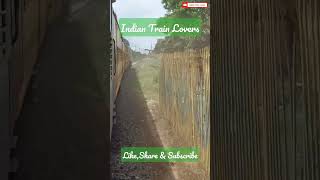 Train fullspeed mai dhul udati huvi| Indian Train Lovers|Train Lovers#indianrailways #indiantrain