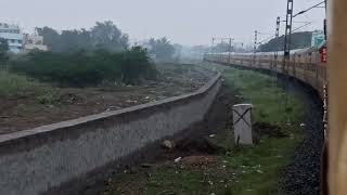 Train passing through Sharp curve | Hypnotic curve | Train sharp curve | train trun on curve #irctc