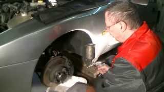 Replacing brake hose at Porsche 944 S2