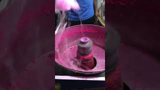 Do you know how #cottoncandy is made? Yum!