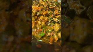 Okra Fry | Vendakkai Poriyal | Ladies finger Poriyal #tamilusavlogs #tamilvlogs #viral #vendakkai