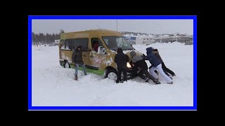 Vöruflutningar úr skorðum og ferðamenn strand