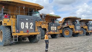 CAT 777E Parkir karena hujan #shortvideo #pekerjatambang #shortsyoutube #kesehariananaktambang #fyp