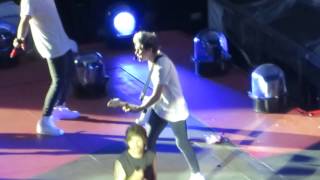 One Direction - Little White Lies (Düsseldorf, Germany) HD