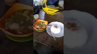 Makan siang bersama di saung bagolo..