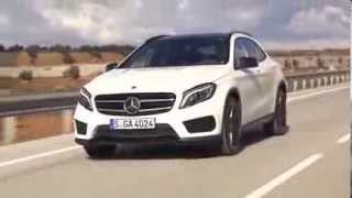 Mercedes-Benz GLA 250 4Matic Driving Footage