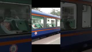 Old livery of Vistadom coach || #shortsvideos #train #railways