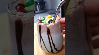 m&m's Chocolate Milkshake | Only 4 Ingredients