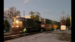 CSX I141 coming into downtown Nashville with friendly crew