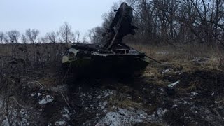 Ополченцы разбили бронетехнику ВСУ 25 01 Донецк War in Ukraine