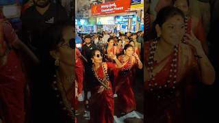 Girls hulchul teenmaar dance #dance #girlsdance #aunty #teenmaar #teenmaardance