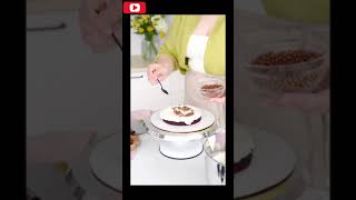 Woman Decorating a Cake#10minutes #recipe #shorts