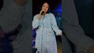 فنانة تغني وترقص الشحم دا و اللحم دا عملو لشنو #اغاني_سودانية #حفلات_سودانية #مزيكا_سودانية #اكسبلور