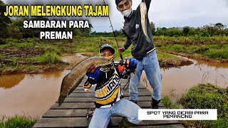 SADIS .. !!! PERLAWANAN PENUNGGU SPOT INI LUAR BIASA II CASTING IKAN GABUS DI KEBUN SAWIT