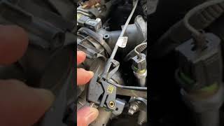 2017 Land Rover Discovery TDS6 cable under hood