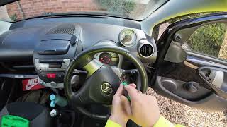 🔧🪚Removing Dashboard VS Cut the imobox out !? Toyota Aygo up to 2014. This is how to remove it.