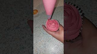 Cupcake Piping Technique Tutorial| Buttercream| Decorating techniques and Ideas| Flowers| Rose|viral