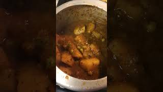 Indian Cuisine Special | Methi Matar Aaloo ki Sabji | Curry of Methi Matar Aaloo | Mouth Watering 😋