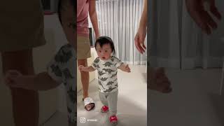 alexei’s milestone: walking on his own (9mos)