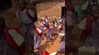 Happy School Girls Vibe to Davido Tchelete #amapianodancechallenge #dance #shortsafrica #shortsviral