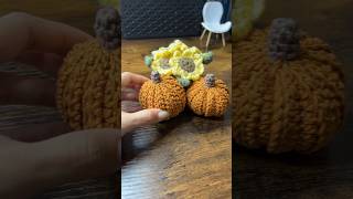 crocheting mini pumpkins