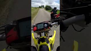 fast cornering during a meeting(full video soon!) #rm250 #suzuki #supermoto