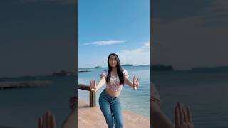 Yura ternyata aku bisa juga jaipongan di Pulau 👀