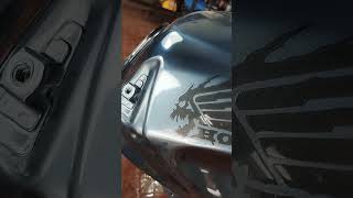 tanque com pintura sombreada e pérolas Twister custom