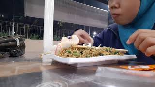 Bakmi Goreng Ayam di Roti Bakar Eddy Pasar Minggu | Yuk cobain!!!