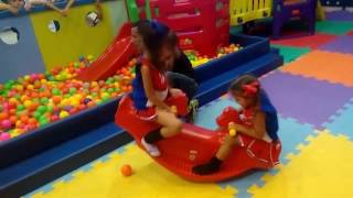 Brincando No Shopping - Raquel et Sophia 10 12 2016 #SugaMamaDanceCenter