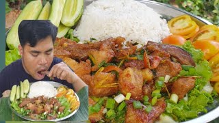 ASMR FOOD FRIED PORK WITH RICE FOR LUNCH MUKBANG EATING