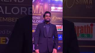 Allu Arjun | Allu Arjun Spotted Award Show #alluarjun#alluarjunstatus  #khushbooopinion #shorts