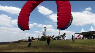 Paragliding control in strong wind