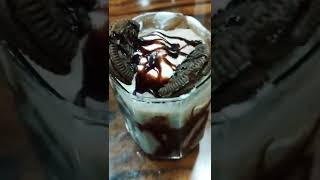 #shorts#oreomilkshake#chocolate#chocosyrup#youtube#youtubeshorts#ytshorts#ashortaday#viral #trend