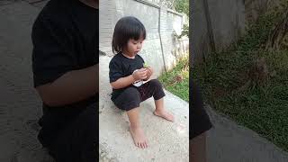 kita coba permen kuning #tbl #ebl #viral #manyun #anak #permen #lucu