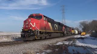 CN 2342 TAkes a Short M337 West with DAIR 3025 in tow