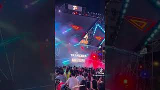 Cơn mưa cực lớn đã không ngăn được cơn bão nhiệt EDM quẩy tưng phố đi bộ Nguyễn Huệ