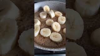 Come preparare delle golosissime BANANE CARAMELLATE con il caramello che resta cremoso.