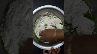 Tasty palak paratha | spinach paratha #palakparatharecipe #spinachparatha #simplerecipe #shorts