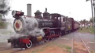 Locomotiva 604 ABPF Partindo com o trem de Jaguariúna